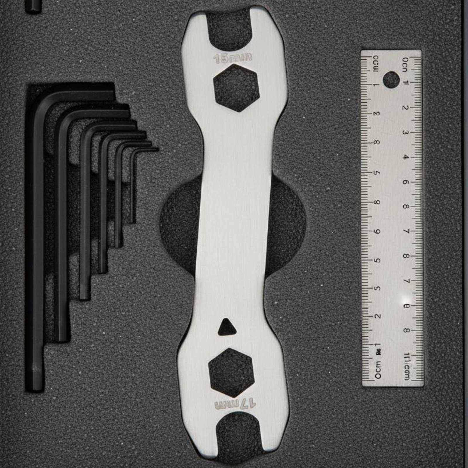 Thin Hub Wrench Slim Design 13 - đánh giá và giá Design Tools Workshop